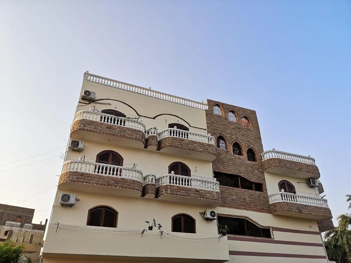Luxor Hotel Bella Vista Apartments And Hotel